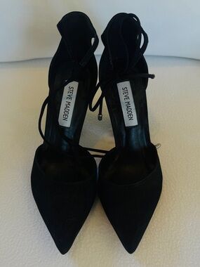 Steve Madden Black Suede Pointed-Toe Lace-Up Heels